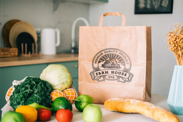 in túi giấy có logo thương hiệu