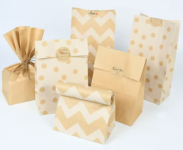 in túi giấy đựng bánh ngọt