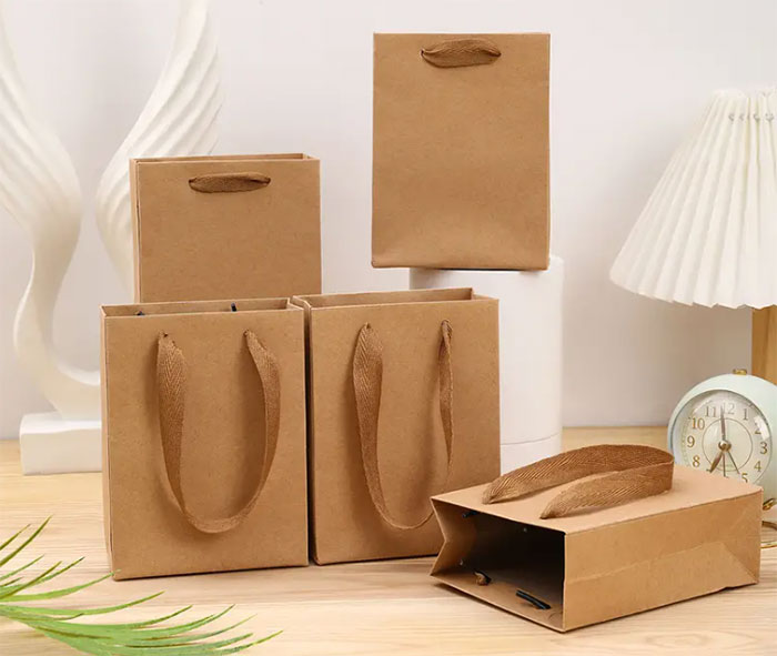 in túi giấy đựng bánh ngọt